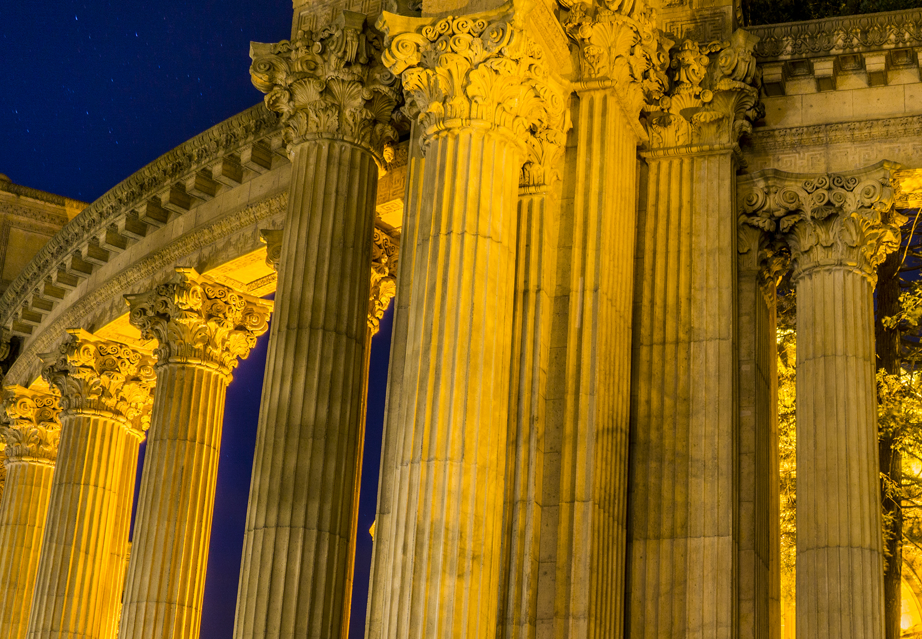 Detail of the Corinthian columns